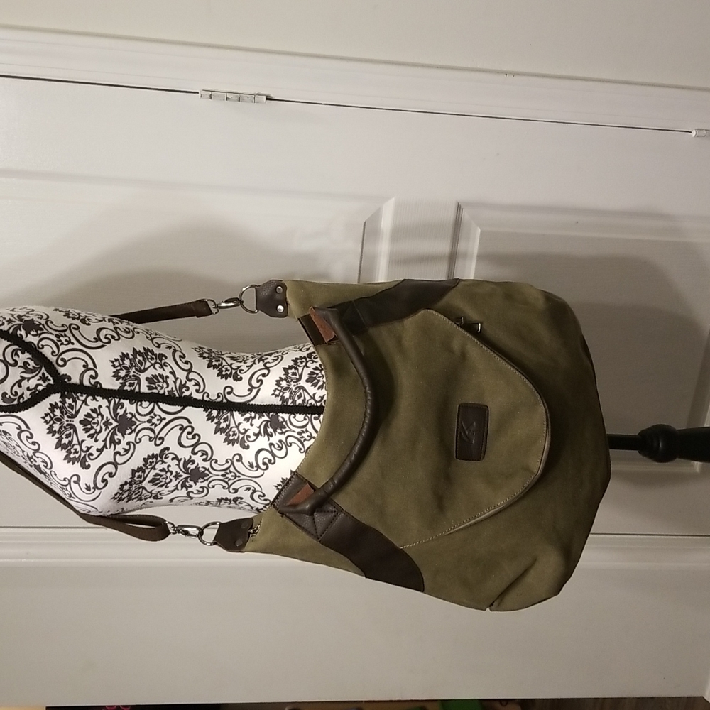 NWOT Kinsley Canvas Tote Crossbody Large Capacity